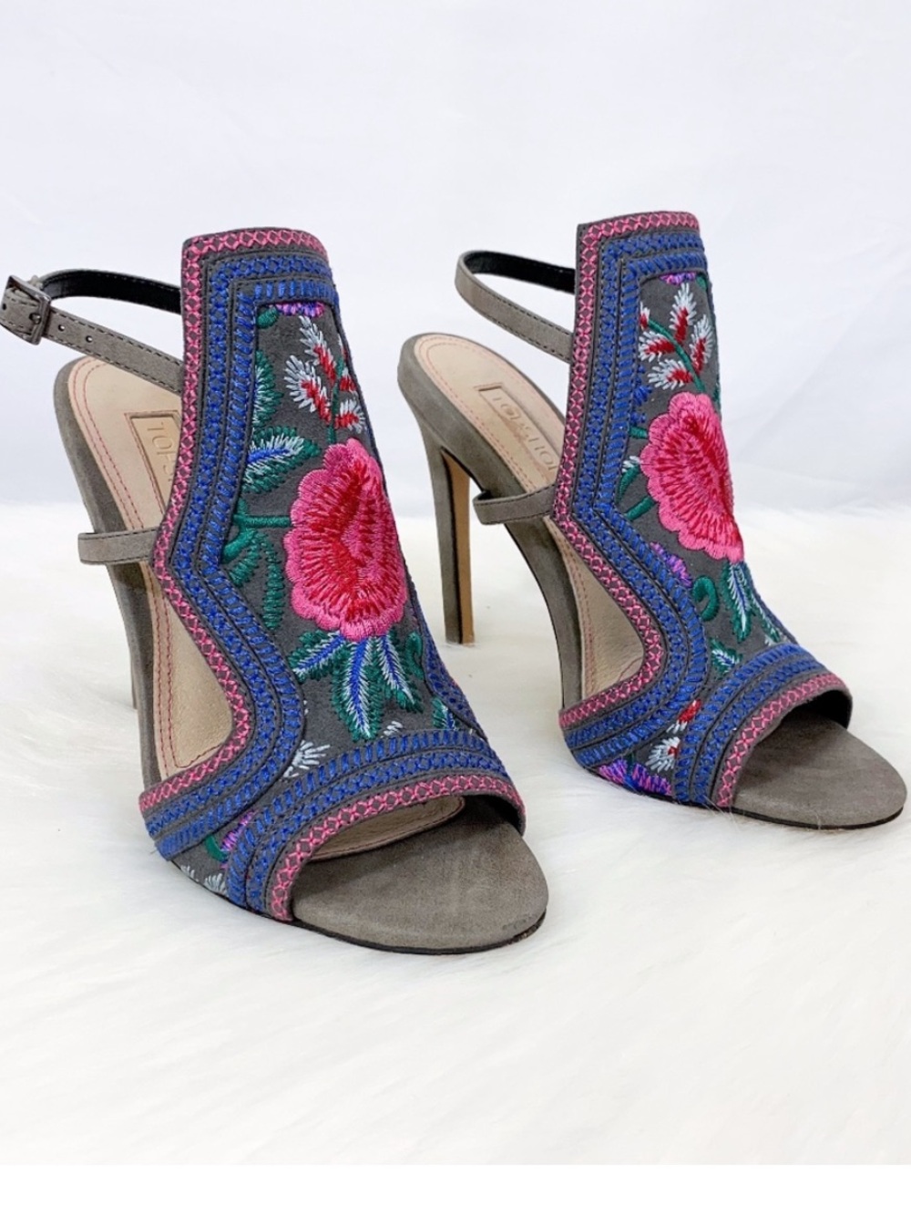 Topshop Raquel Floral Embroidered Sandal Heels Gray Suede NWT 6.5